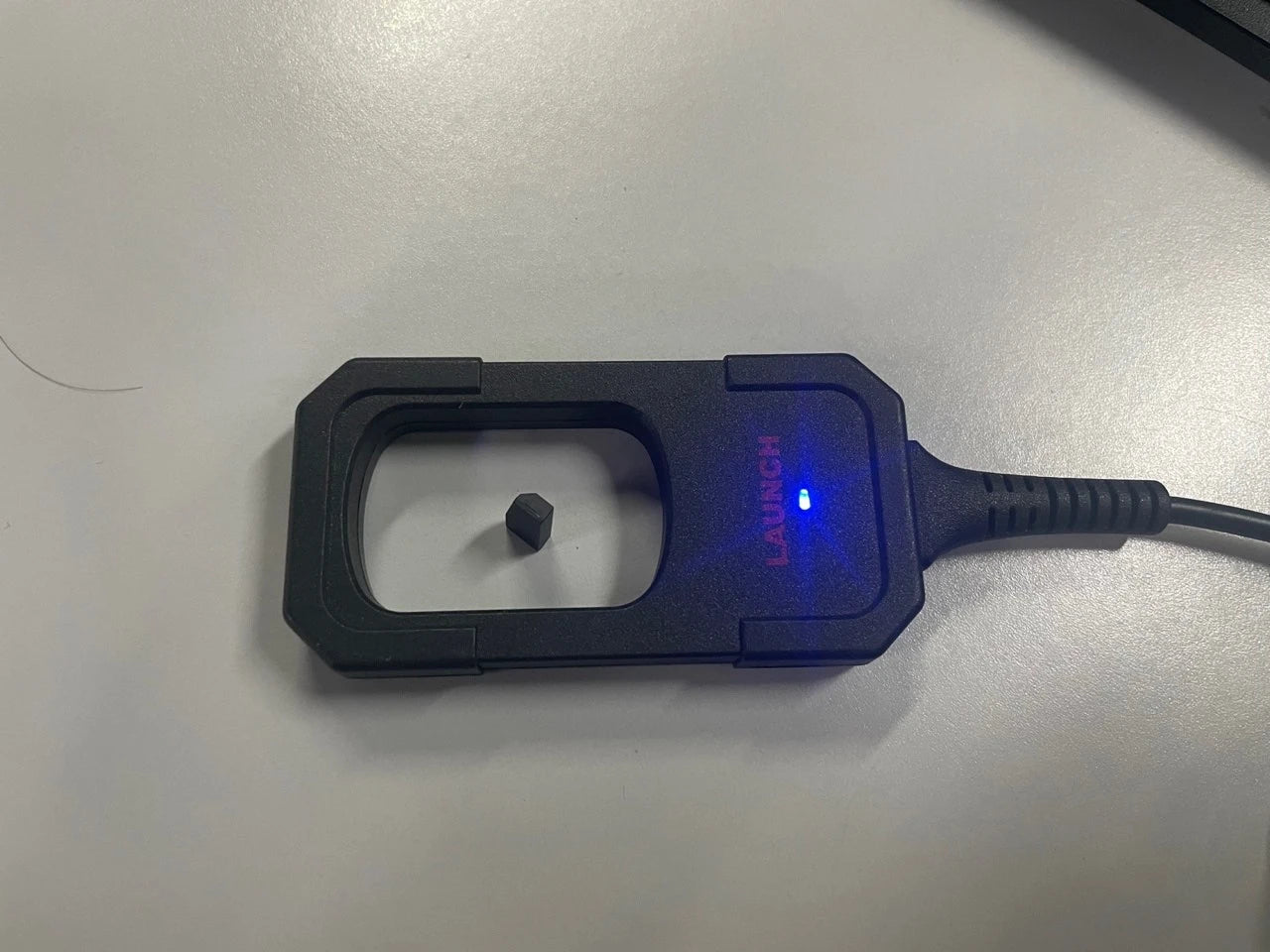 LAUNCH® X431 -autoavainohjelmoija + 4 avainta 