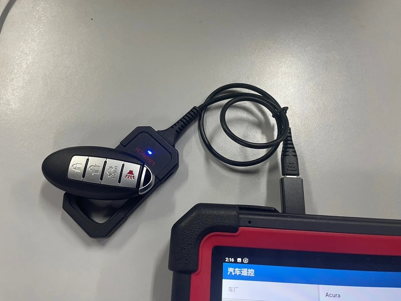 LAUNCH® X431 -autoavainohjelmoija + 4 avainta 